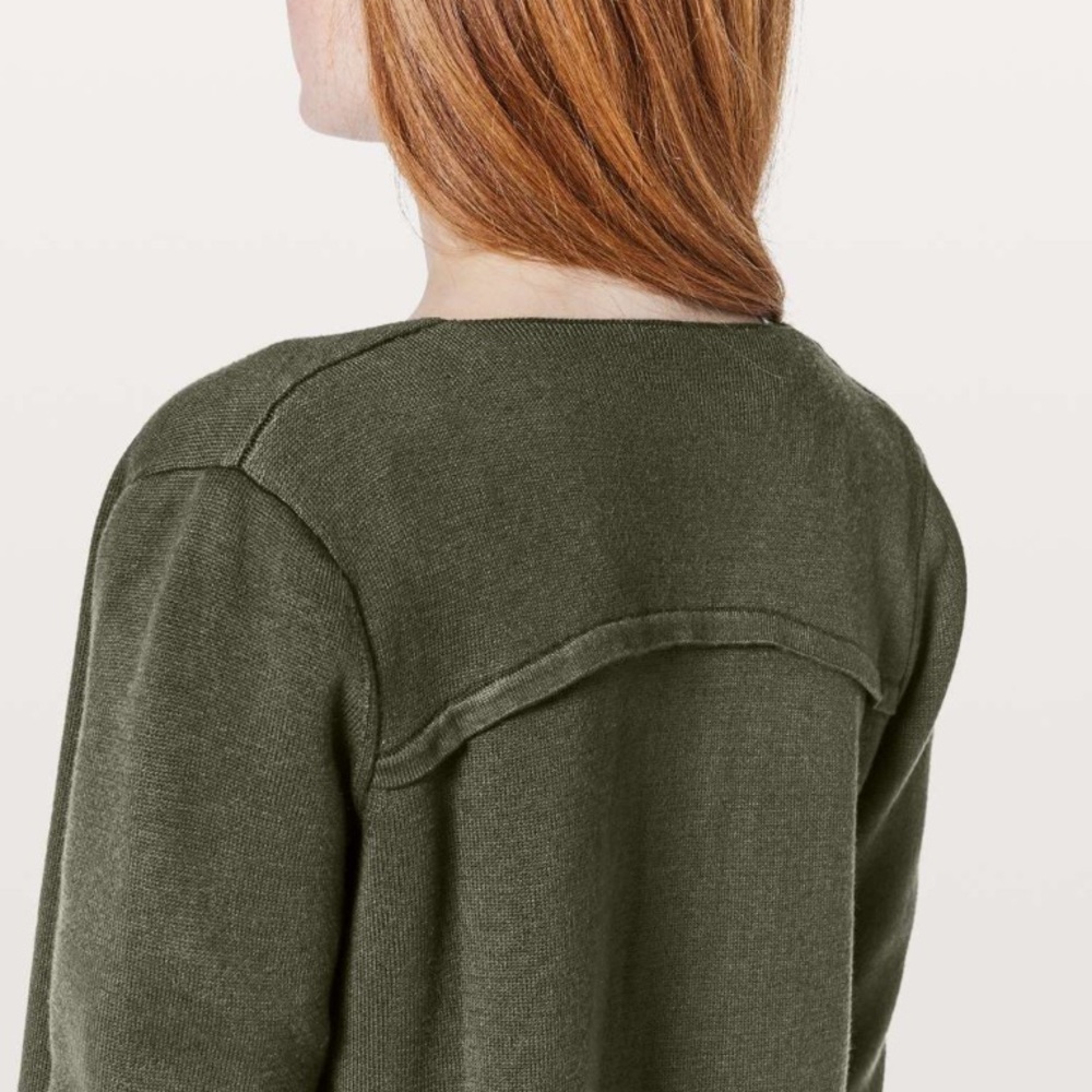 ⭐️NWOT Lululemon City Street Camo Green Cardigan⭐️ - Picture 4 of 10